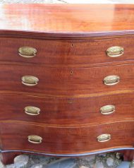 Serpentine Front Chest  Drawers