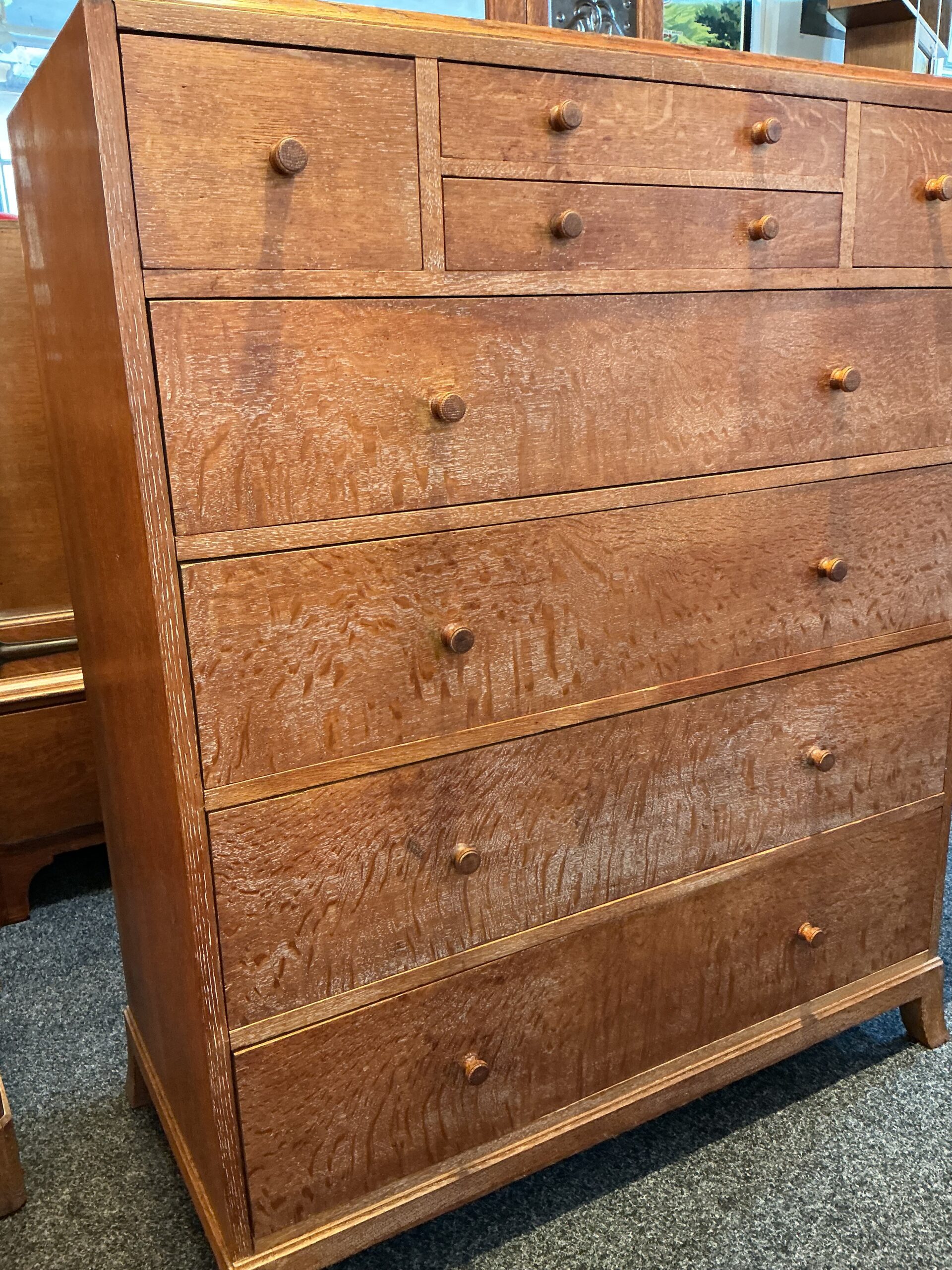 Heals and son 8 chest of drawers 4 over 4
